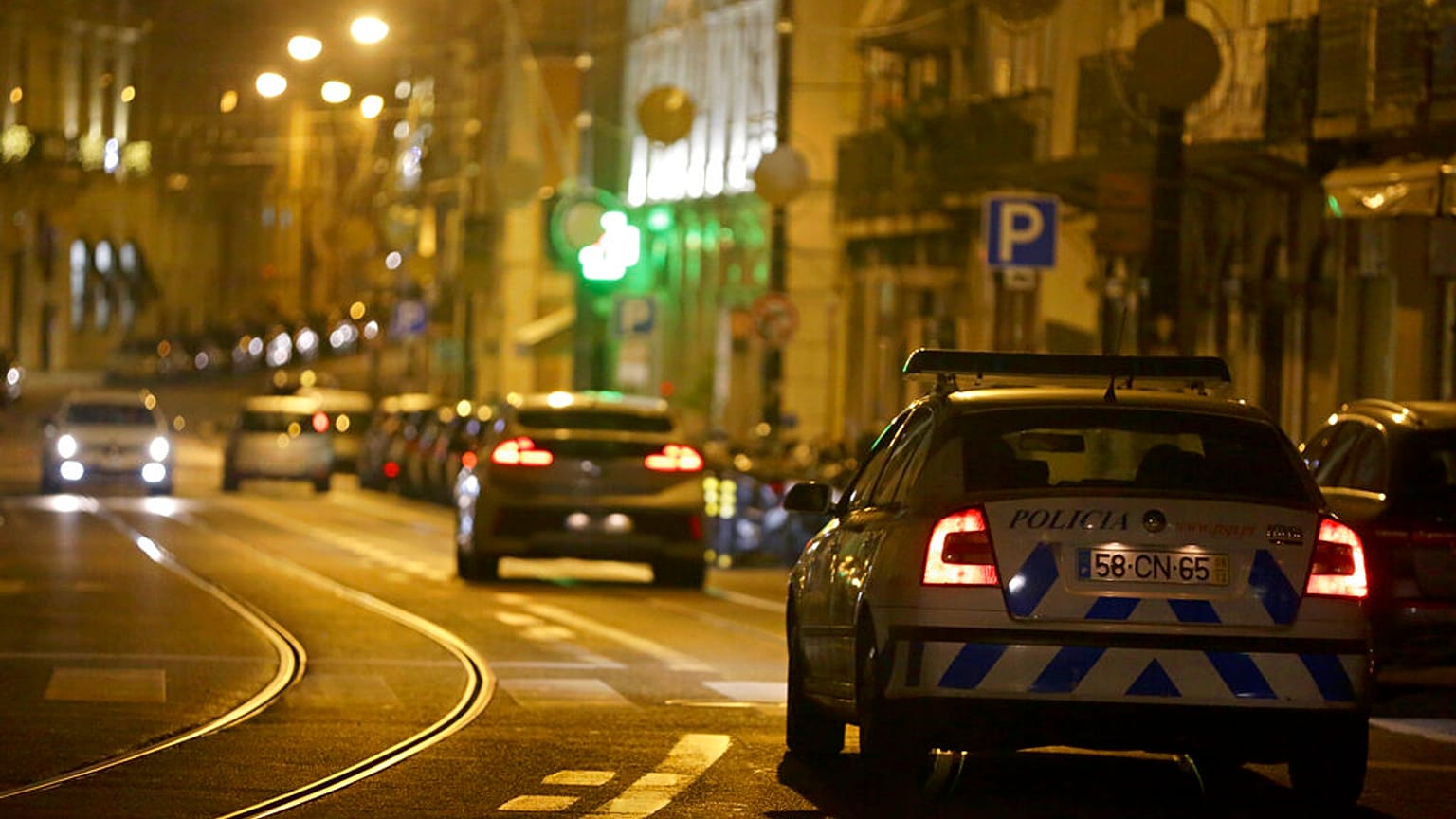 Polizeipatrouillen in Lissabon