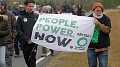 A botrányban érintett Friends of The Earth egyik demonstrációja