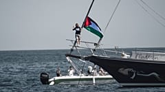 پرچم فلسطین بر قایق «مادلین»