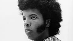 Le légendaire pionnier du funk Sly Stone de Sly and the Family Affair meurt à l'âge de 82 ans 