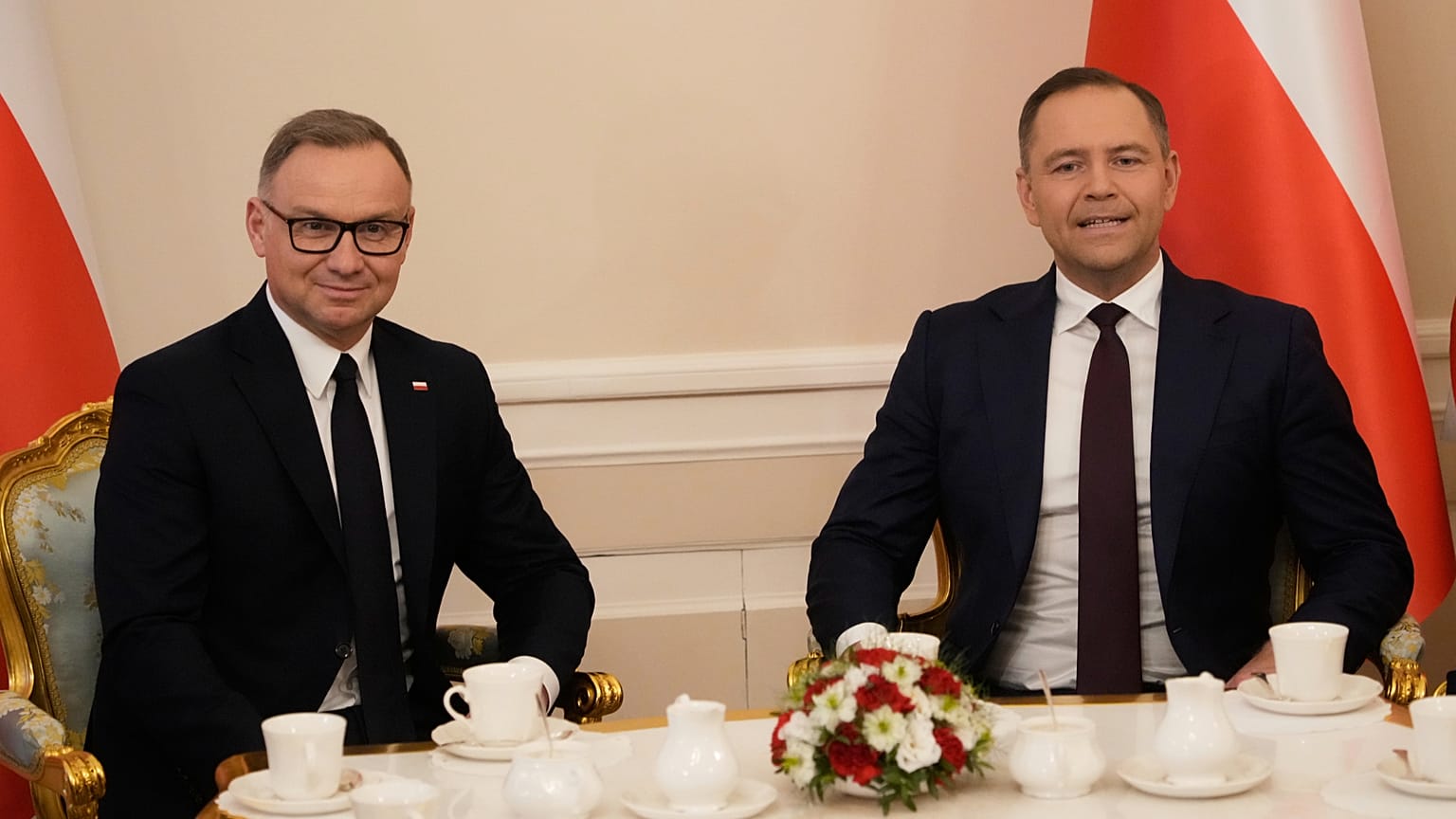 Andrzej Duda leköszönő, és Karol Nawrocki soron következő lengyel államfő 