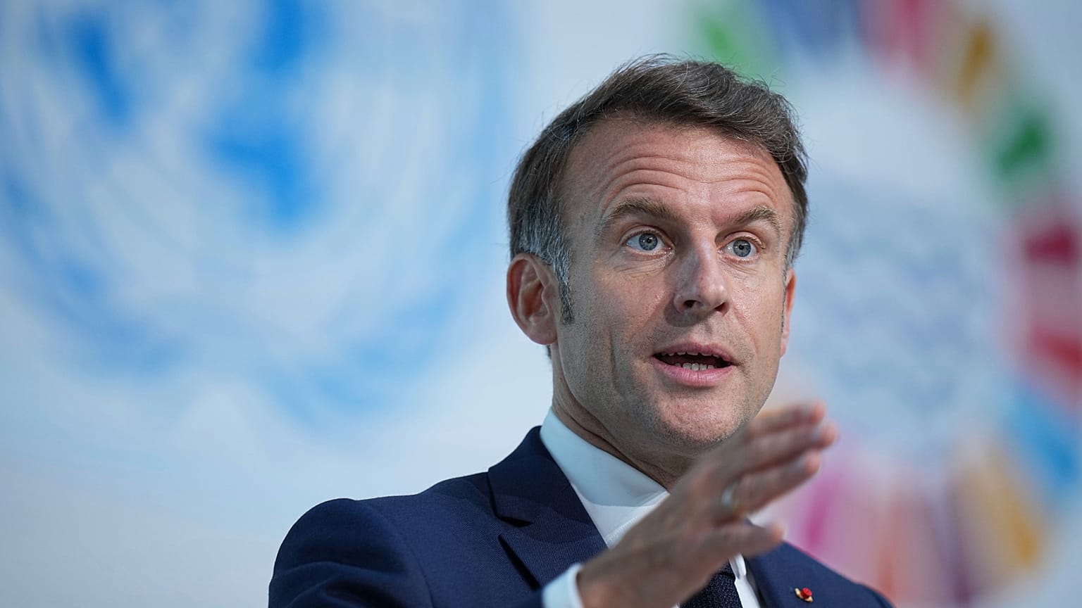 O Presidente francês Emmanuel Macron discursa durante a apresentação do Pacto Europeu para os Oceanos na terceira Conferência das Nações Unidas sobre os Oceanos, em Nice, a 9 de junho de 2025
