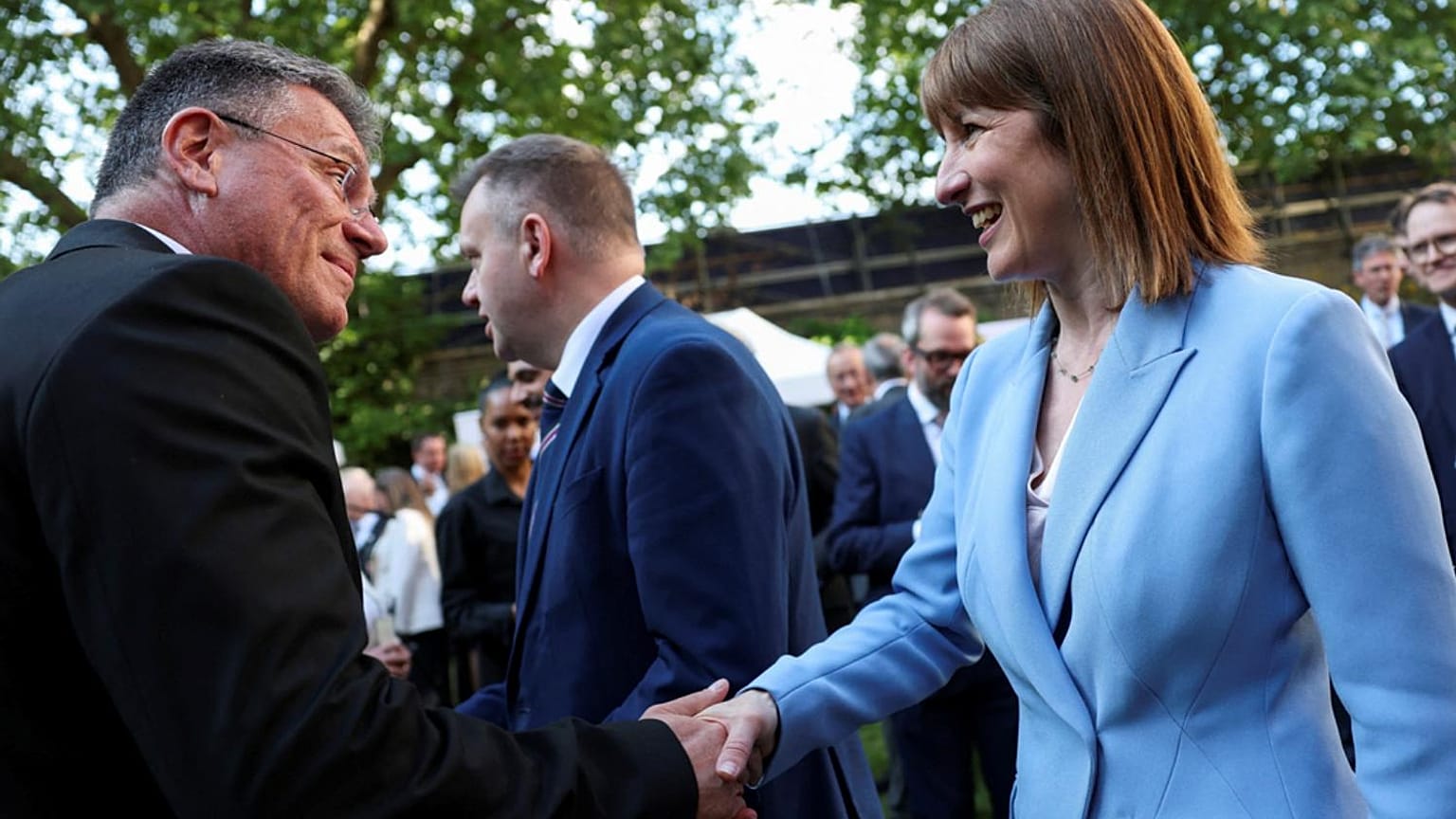 İngiltere Maliye Bakanı Rachel Reeves ve AB Ticaret ve Ekonomik Güvenlik Komiseri Maros Sefcovic