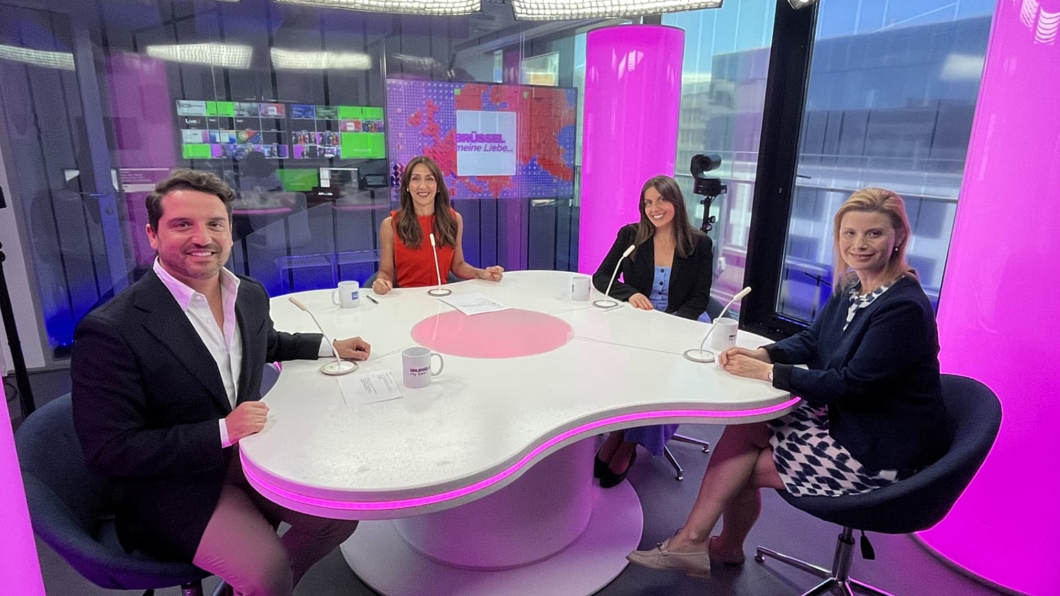 Mariana Correa com Antonio Ferrari, Isabel Silva e Ana Neves