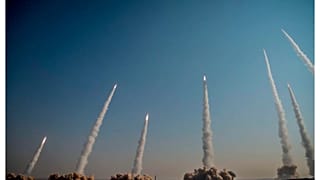 صواريخ صاروخية للحرس الثوري الإيراني 15 يناير 2021