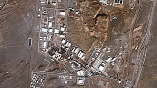 Esta imagen satelital proporcionada por Maxar Technologies muestra la planta nuclear de Natanz en Irán el 24 de enero de 2025. (Maxar Technologies vía AP)