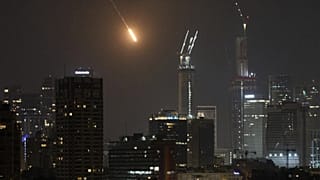 Tel Aviv'e düşen İran füzesi, 14 Haziran 2025