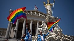 Παρέλαση υπερηφάνειας LGBT στη Βιέννη. 