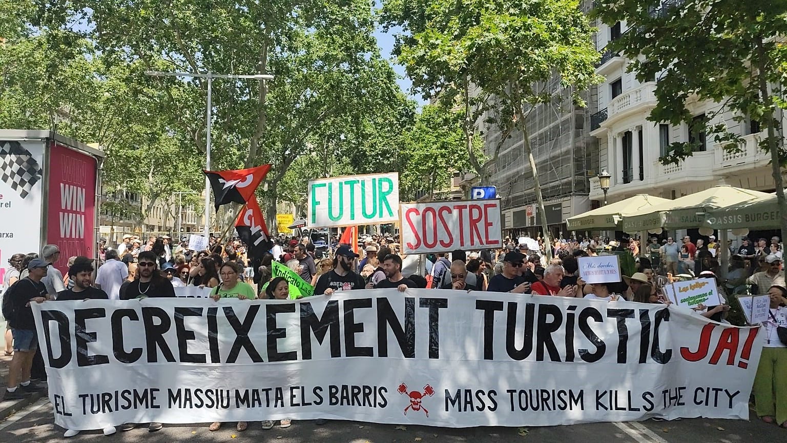 Tüntetés a tömegturizmus ellen Barcelonában, 2025. június 15-én