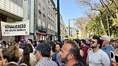 Protesto em Lisboa contra agressão de ator por grupo de extrema-direita
