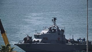 Πλοίο του ισραηλινού πολεμικού ναυτικού εισέρχεται στο λιμάνι του Ashdod, Ισραήλ, τη Δευτέρα 9 Ιουνίου 2025.  