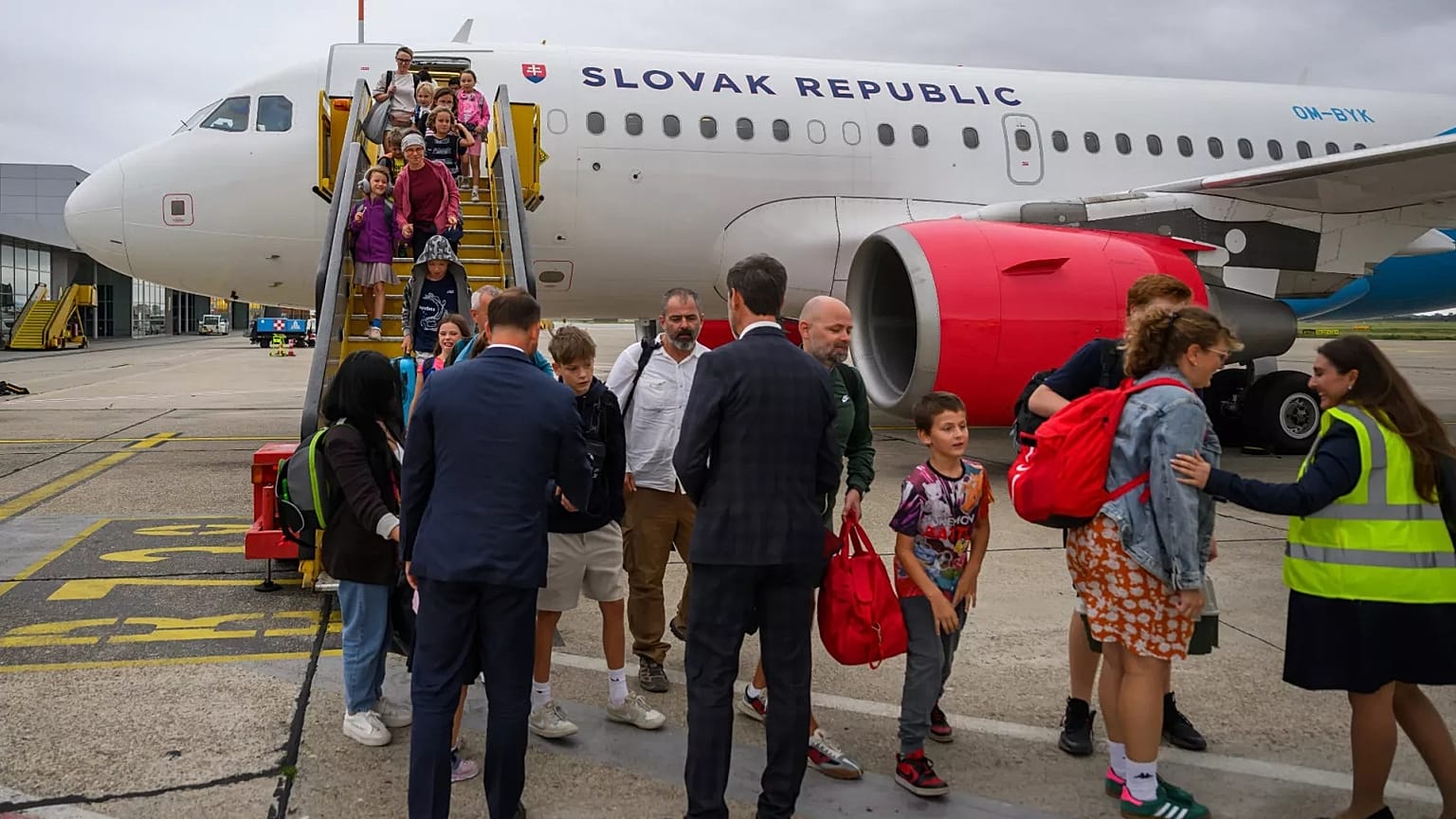Słowacja sprowadziła swoich obywateli z Izraela lotami czarterowymi. Niemcy również planują loty. Bratysława, 16 czerwca 2025 r.