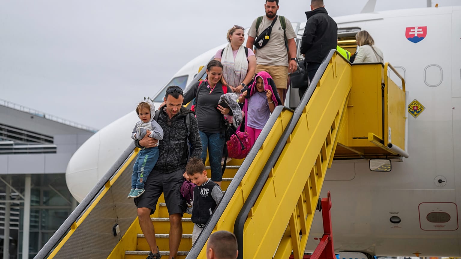 Os viajantes eslovacos provenientes de Israel chegaram em segurança ao seu país de origem depois de o Governo ter disponibilizado voos charter para os trazer de volta.