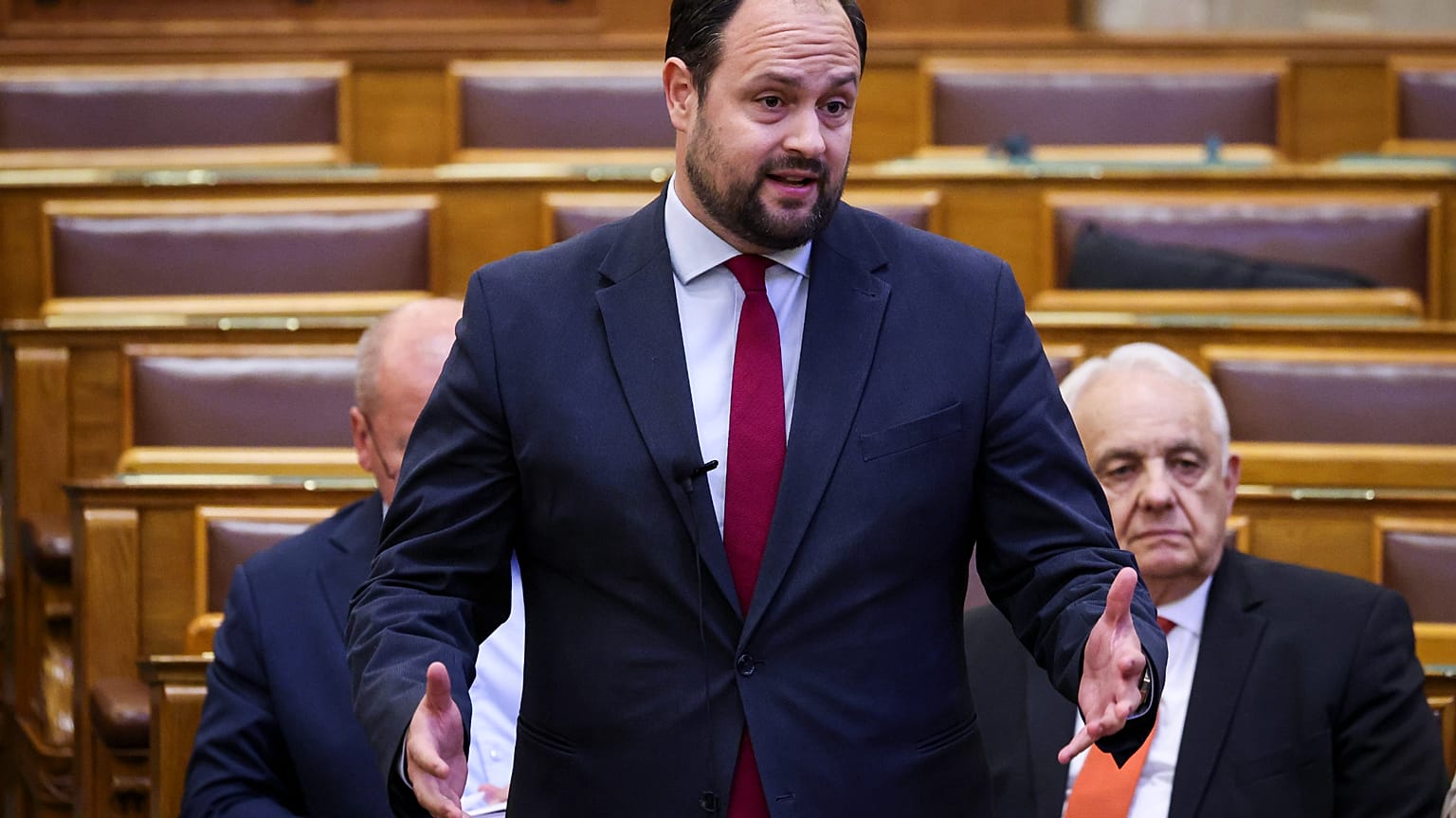 Nacsa Lőrinc az Országgyűlés plenáris ülésén 2025. június 10-én