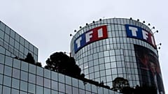 Özel bir ulusal Fransız TV kanalı olan TF1 grubunun genel merkezi Paris'in dışındaki Boulogne-Billancourt'ta resmedilmiştir. 6 Şubat 2019.
