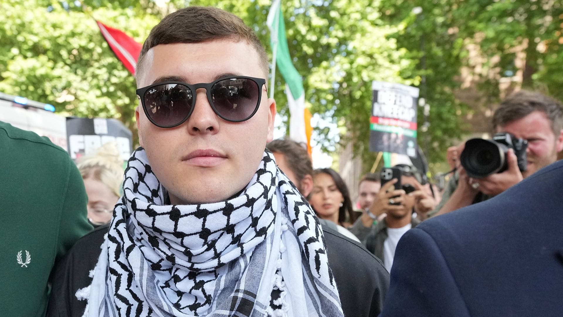 116 Rapper Kneecap rapper Liam Óg Ó hAnnaidh bailed over terror charge in London ...