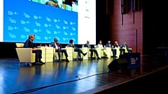 Baku Energy Forum: Rufe nach Verdreifachung erneuerbarer Energien und Netzmodernisierung