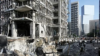 محل اصابت مستقیم موشک ایرانی در رامات گان، اسرائیل، پنجشنبه، ۱۹ ژوئن ۲۰۲۵