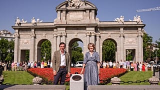 Restore edildikten sonra Puerta de Alcalá
