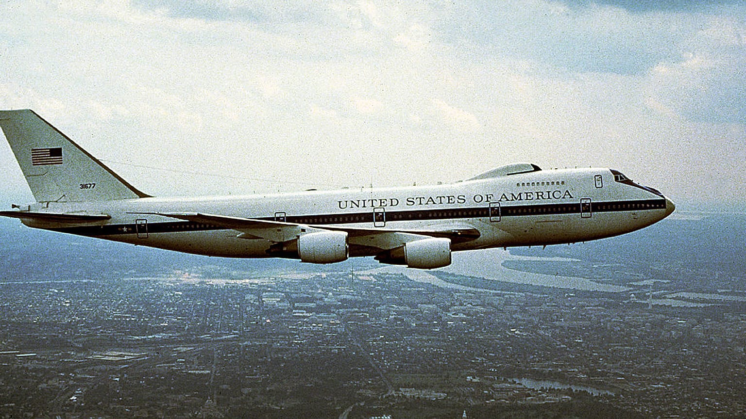 Boeing E-4B