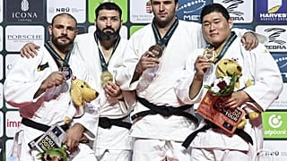 A cselgáncs-világbajnokság férfi +100 kg-os súlycsoportjának eredményhirdetésén a Papp László Budapest Sportarénában