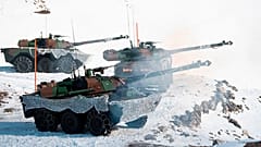 Dieses undatierte Foto, das am Donnerstag, den 5. Januar 2023 von der französischen Armee zur Verfügung gestellt wurde, zeigt AMX-10 RC-Panzer.