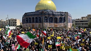 Iráni tömegdemonstráció Teheránban az izraeli támadások ellen 2025. június 20-án.