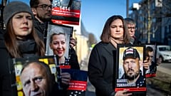 eine Demonstration für die Freiheit der politischen Gefangenen in Belarus vor der belarussischen Botschaft in Vilnius, Litauen, Freitag, 8. März 2024