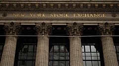 Die Fassade der New Yorker Börse ist am Mittwoch, 18. Juni 2025, in New York zu sehen.