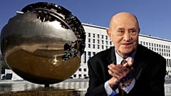 Le célèbre sculpteur de sphères italien Arnaldo Pomodoro est décédé à l'âge de 98 ans 