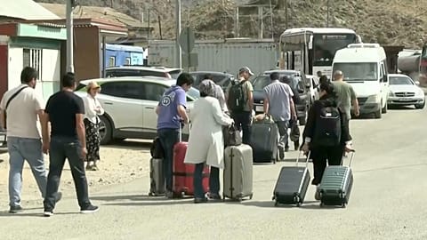 Fuyant les frappes aériennes, les Iraniens cherchent refuge en Arménie et en Azerbaïdjan voisins