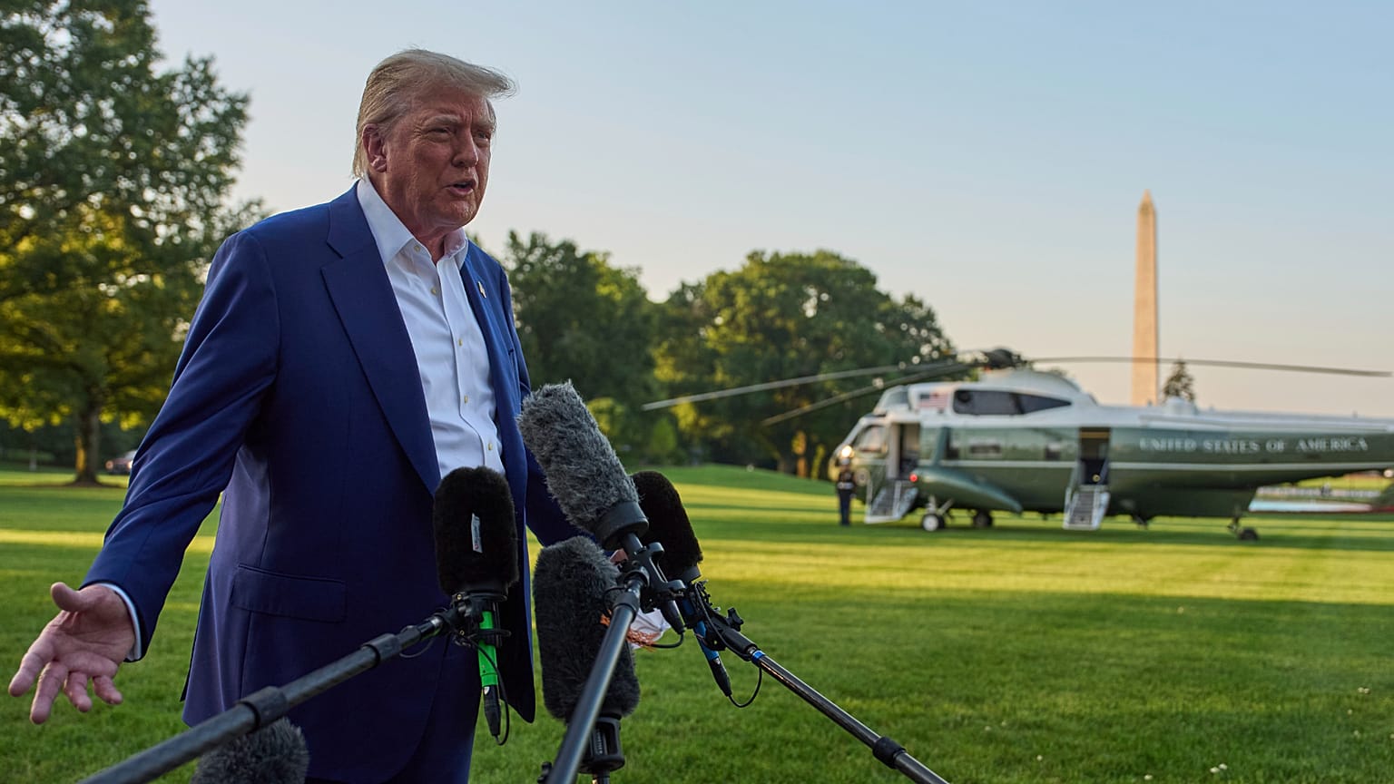 Trump bírálta Iránt, de Izraelt még inkább, amiért megszegték a tűzszüneti megállapodást.