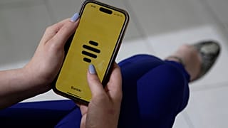 A aplicação de encontros Bumble num smartphone.