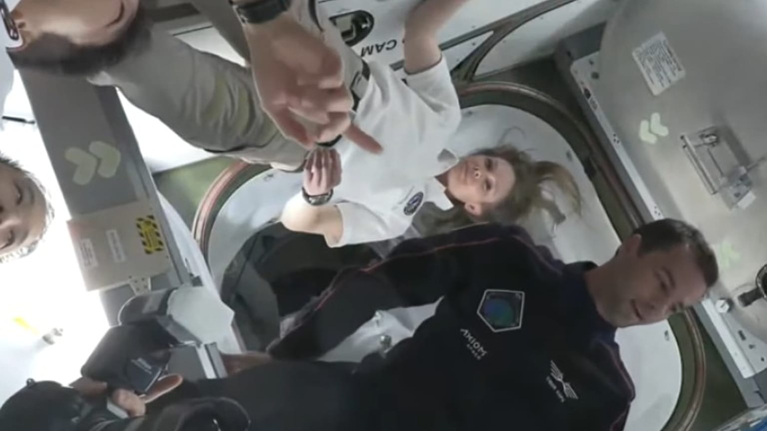 Kapu Tibor és társai a Nemzetközi Űrállomáson