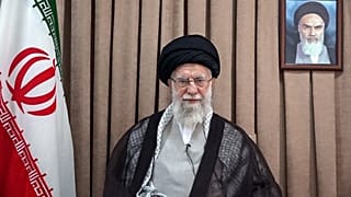 Ali Khamenei ajatollah, az iráni legfelsőbb vezető 