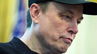 Grok, le chatbot d’IA intégré à X, détenu par Elon Musk, présente des failles dans la vérification des informations portant sur le conflit entre Israël et l'Iran.
