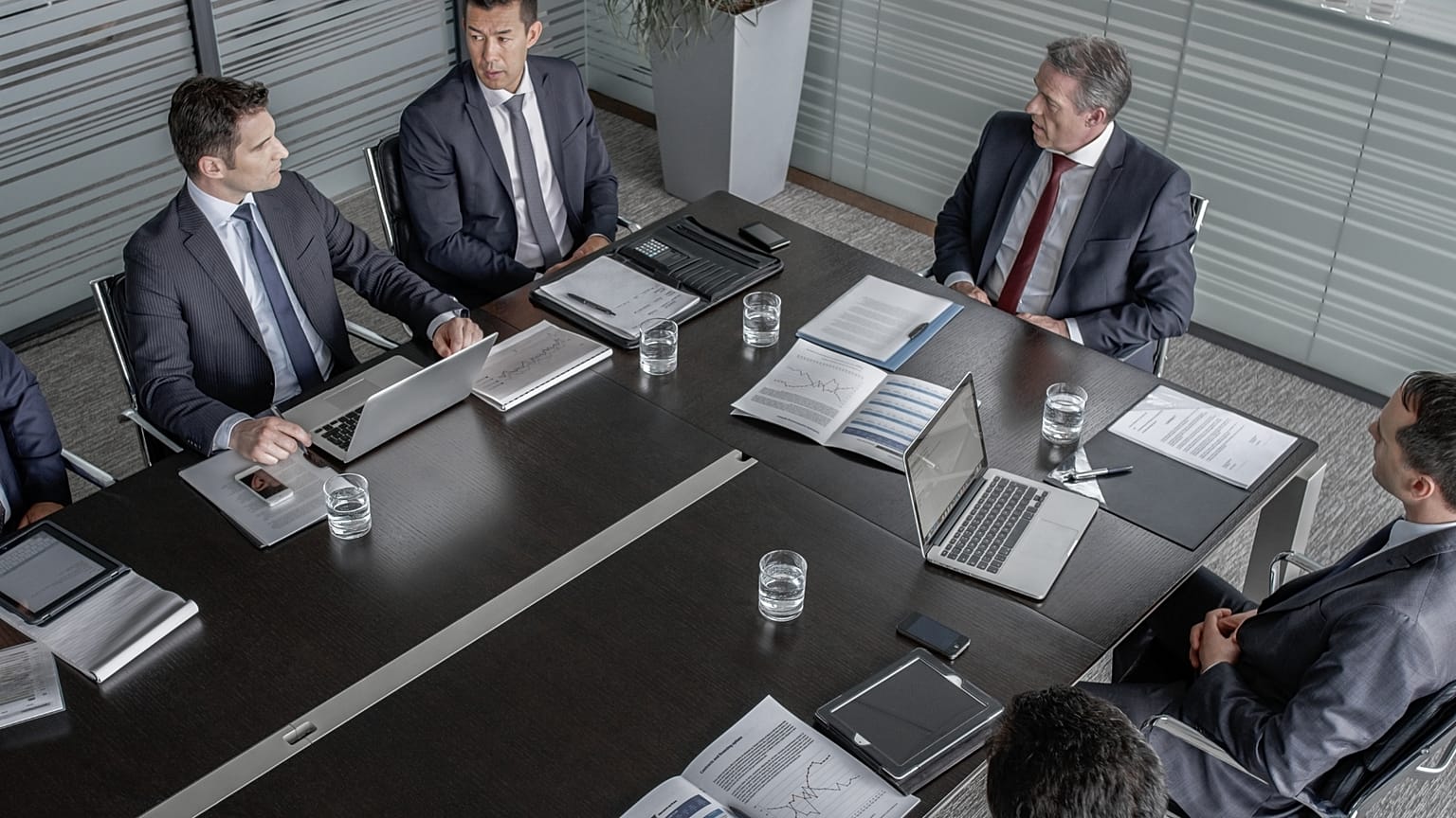 CEO and C-suite perceptions of AI risk do not always align