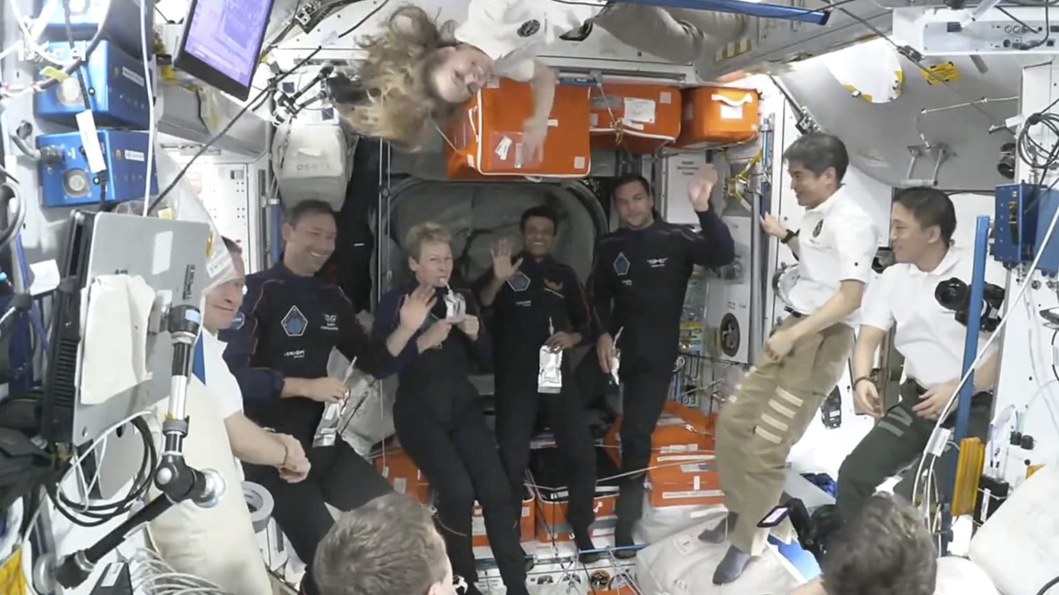 Polonya'dan Slawosz Uznanski-Wisniewski, Axiom Space'ten Peggy Whitson, Hindistan'dan Shubhanshu Shukla ve Macaristan'dan Tibor Kapu UUİ'de, 26 Haziran, 2025
