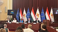 Διεθνής συνέντευξη Τύπου στο Δημαρχείο της Βουδαπέστης