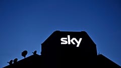 Το λογότυπο του τηλεοπτικού καναλιού Sky Deutschland φωτογραφίζεται στα κεντρικά γραφεία της εταιρείας στο Unterfoehring, κοντά στο Μόναχο της Γερμανίας. 13 Νοεμβρίου 2012.