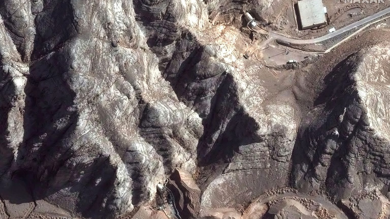 تصاویر ماهواره‌ای از تاسیسات هسته‌ای ایران