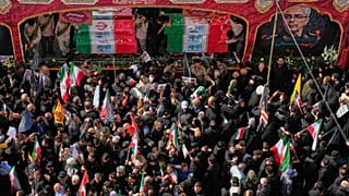 مراسم خاکسپاری فرماندهان نظامی ایران
