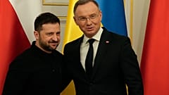 Ο Πολωνός Πρόεδρος Andrzej Duda και ο Ουκρανός Πρόεδρος Volodymyr Zelenski.
