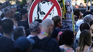 Συμμετέχοντες στην πορεία υπερηφάνειας της Βουδαπέστης + 28.06.2025. 