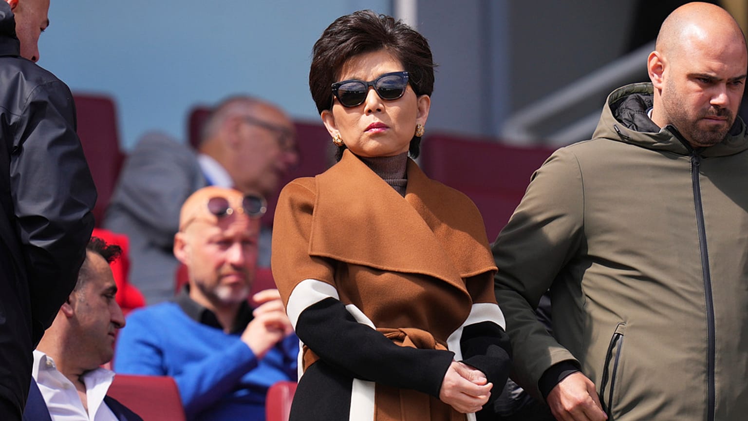 Michele Kang, propriétaire de l'Olympique Lyonnais, au match Arsenal FC - OL à l'Arsenal Stadium, à Londres, samedi 19 avril 2025.