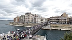 Una veduta della città di Taranto durante il passaggio del Giro d'Italia (14 maggio 2024)
