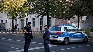 Ermittler durchsuchen die Fraktionsräume mehrerer Parteien im Landtag Sachsen-Anhalt.