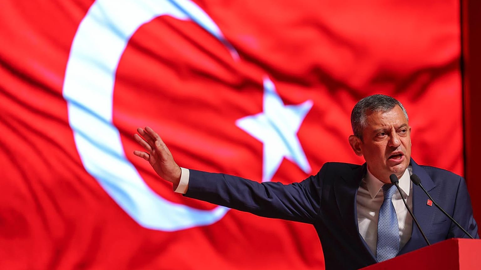 Özgür Özel
