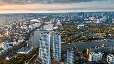 Come il Kazakistan attira investimenti stranieri in un'economia globale rallentata