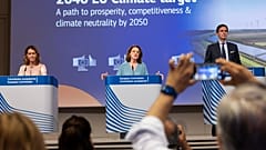 Η Teresa Ribera και ο Wopke Hoekstra σε συνέντευξη Τύπου σχετικά με την πρόταση για έναν στόχο της ΕΕ για το κλίμα για το 2040.
